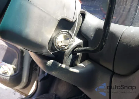 1998 Chrysler Town & Country Lxi из США, поврежденный, VIN 1C4GP64L8WB655666